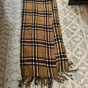 extra large burberry print scarf from italy